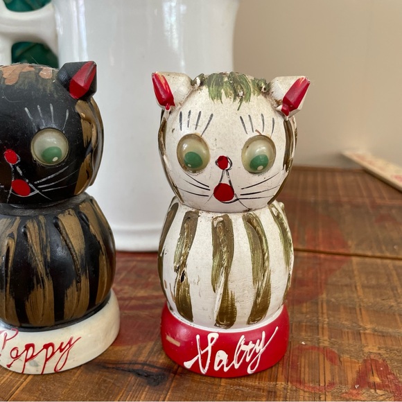 Vintage Napco Kitschy Kitty Salt & Pepper Shakers🐈‍⬛❤️ - Picture 3 of 14